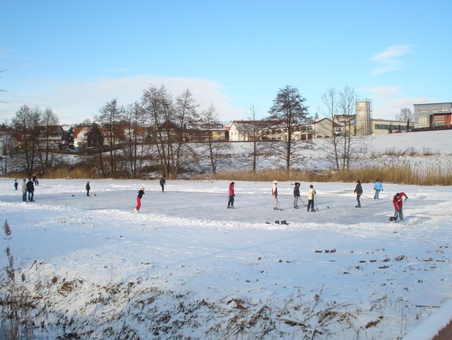 Eishockey im Winter